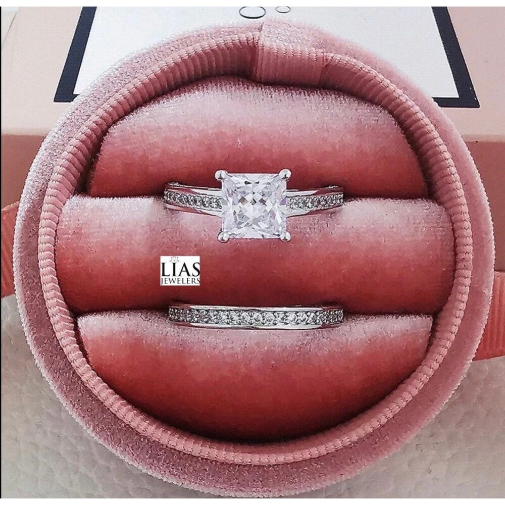 New 18k white gold wedding ring set